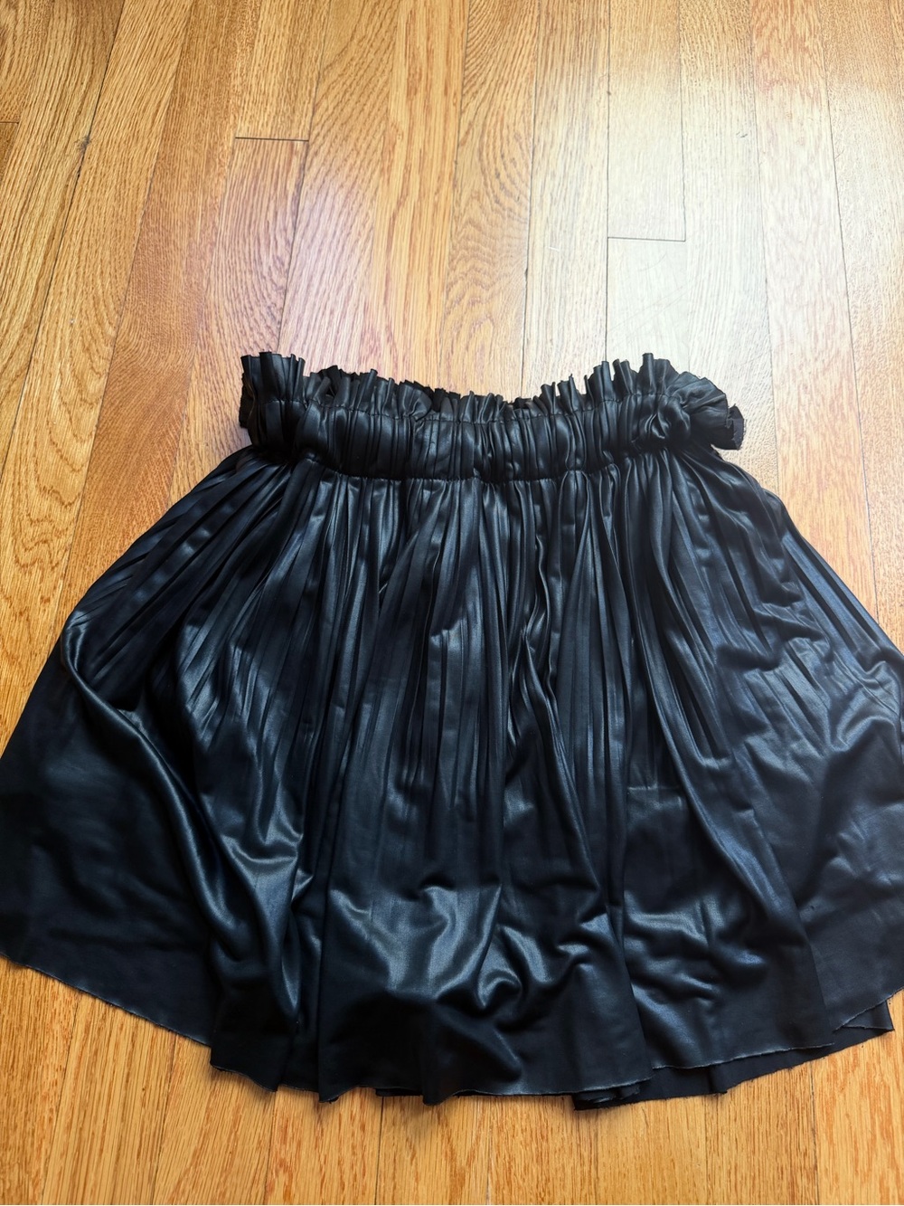 Zara Black Pleated Mini Skirt with Ruffled Elastic Waist